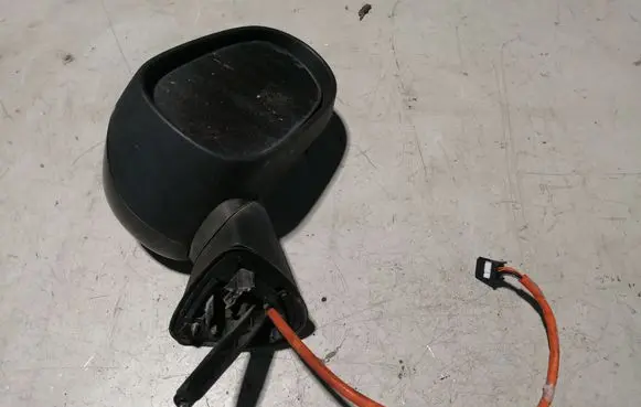 Renault Modus Front door electric wing mirror