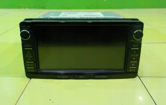 Mitsubishi Outlander Radio/CD/DVD/GPS head unit 8750A482 XP223