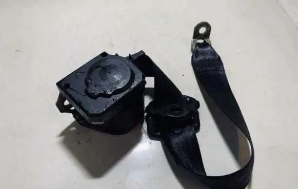 Audi A3 S3 8L Rear seatbelt 8l3857806b