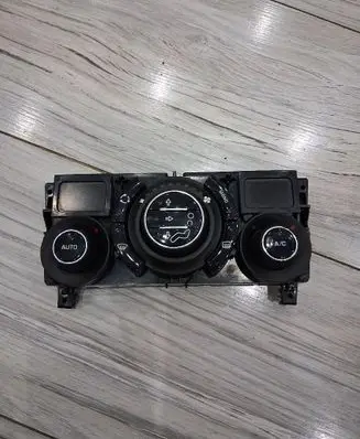 Citroen C3 Picasso Climate control unit 96863912XU