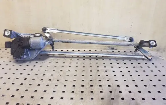 Ford Kuga I Front wiper linkage and motor 8V4117504BB 0390241697 8V4117508BA