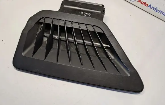 BMW 7 G11 G12 Rear air vent grill 7343500 51477343500 51477458018
