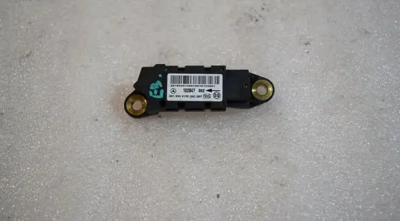 Mercedes-Benz E W211 Airbag deployment crash/impact sensor a0018209126