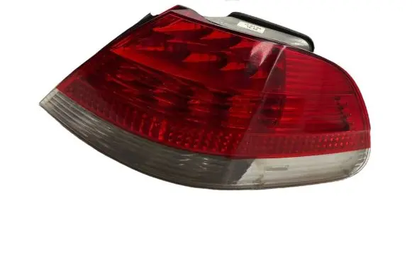 BMW 7 E65 E66 Rear/tail lights 6937236 325004 A303128