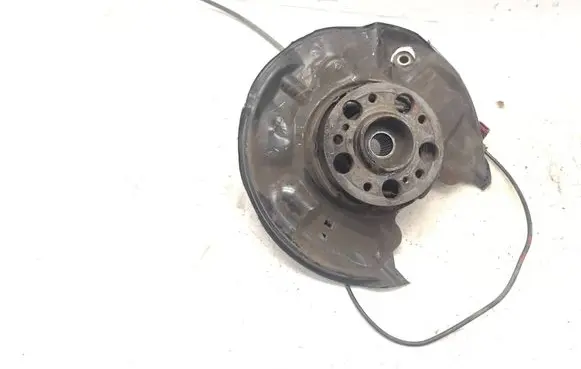 Mercedes-Benz CLK A209 C209 Rear wheel hub spindle/knuckle 2034200385