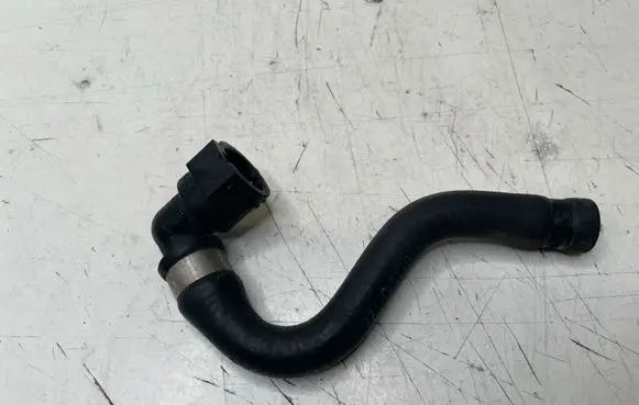 BMW 3 E92 E93 Engine coolant pipe/hose 7557364