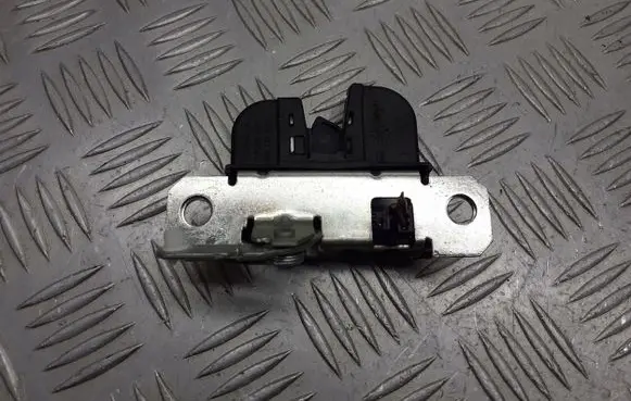 Seat Ibiza III (6L) Tailgate exterior lock 6L6827505A