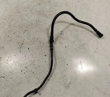 Fuel line pipe