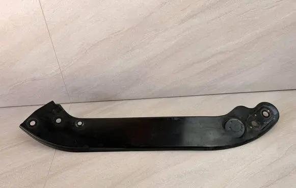 Volkswagen Touran III Headlight/headlamp mounting bracket 5TA806929