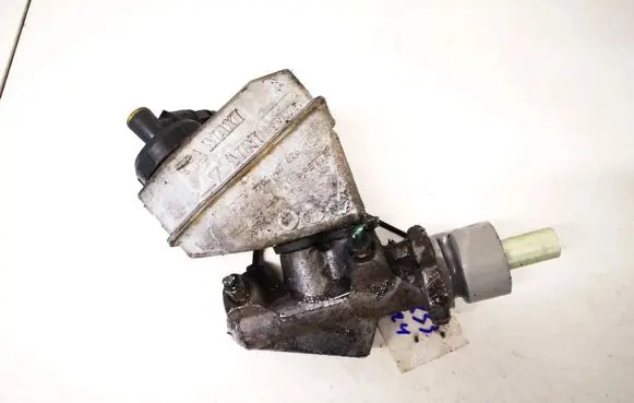 Renault Kangoo I Master brake cylinder 7700417826