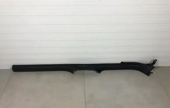 Volkswagen Jetta VI Front sill trim cover 5C6853371