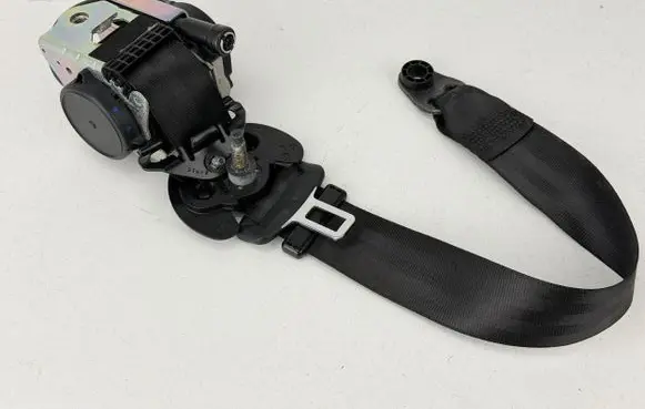 Jaguar XF X260 Front seatbelt 630704300