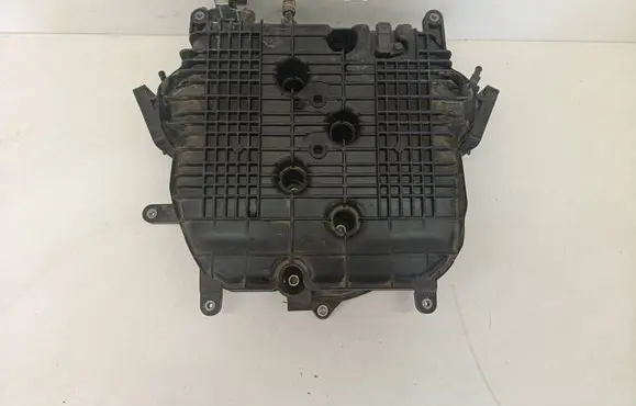 Infiniti Q50 Intake manifold 