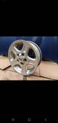 Land Rover Freelander R15 alloy rim 