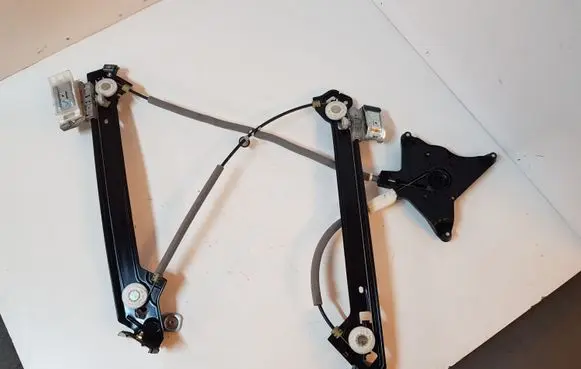 Ford Mustang VI Front door electric window regulator R9CRBC22252102RH R9CRBC22252 R9CRB