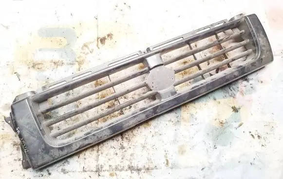 Toyota Hilux (N80, N90, N100, N110) Front grill 5310035410 53100-35410
