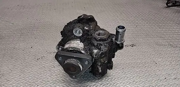Audi A6 S6 C6 4F Power steering pump 8D0145177D