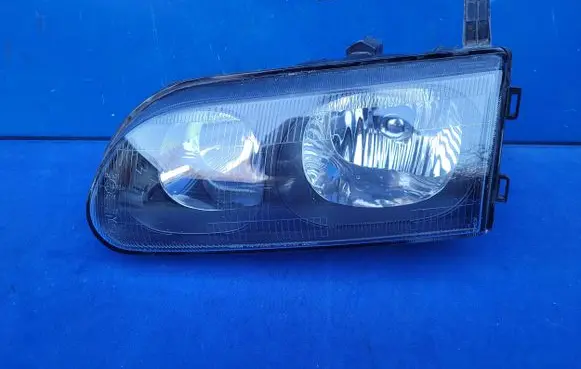 Mitsubishi Space Gear Headlight/headlamp 11087245