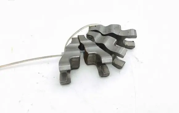Land Rover Range Rover Velar Fuel Injector clamp holder 