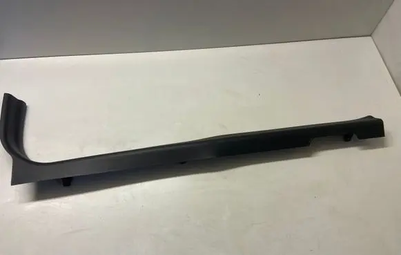 Hyundai Genesis Front sill trim cover 858812M000