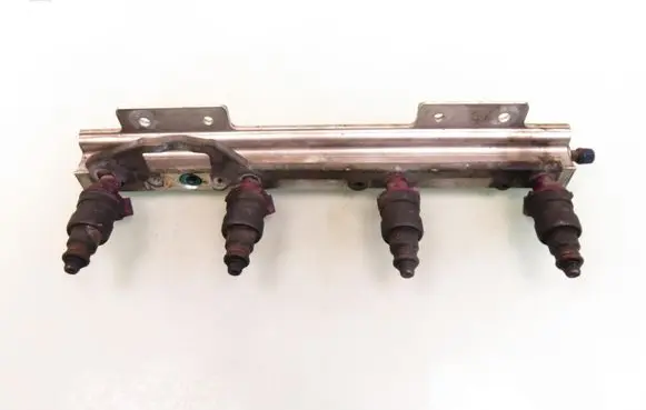 Volvo S40, V40 Fuel main line pipe 9186381 9125118
