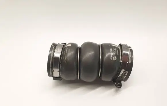 Intercooler hose/pipe