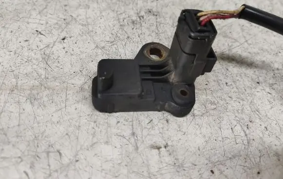 Peugeot 307 Crankshaft position sensor 9637466980