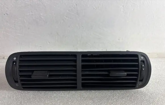 Audi A3 S3 8L Dash center air vent grill 8L0820951 501667