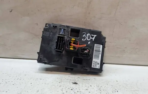 Peugeot 307 Comfort/convenience module BSCA0100 S120017004I 1501740183112469
