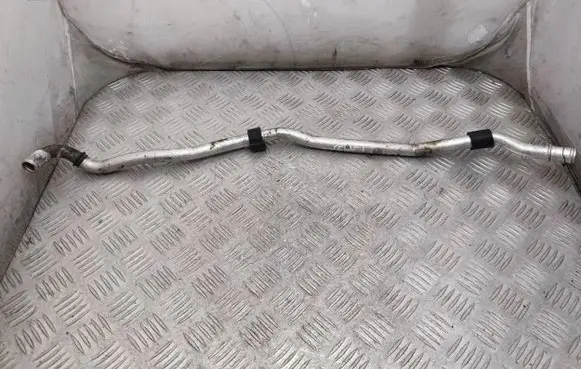 Porsche Cayenne (92A) Engine coolant pipe/hose 7P0819912D