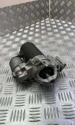 BMW 3 F30 F35 F31 Starter motor 8581099