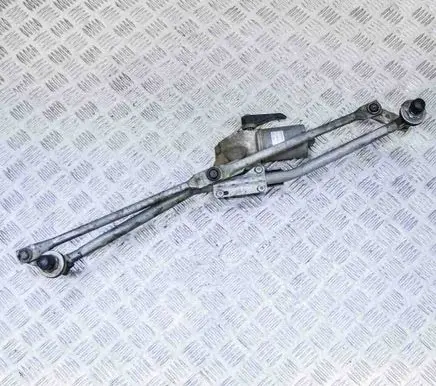 Volkswagen Crafter Front wiper linkage and motor