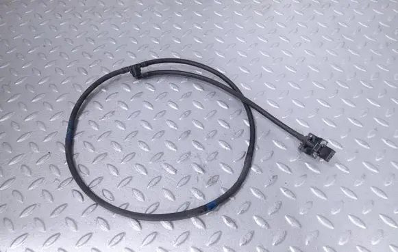 Windshield washer spray nozzle