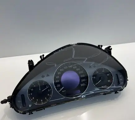 Speedometer (instrument cluster)