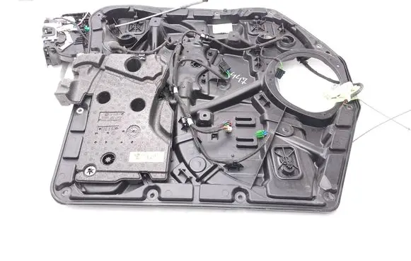 Mercedes-Benz Vito Viano W447 Front door electric window regulator A4477200079 A4477600034 A4477200035