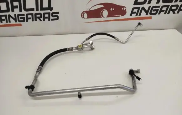 Opel Vectra C Air conditioning (A/C) pipe/hose 313686131