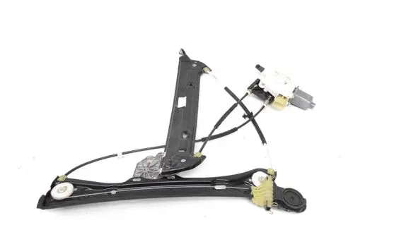 BMW 4 F36 Gran coupe Front door window regulator with motor 7326328