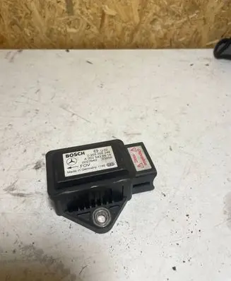 Mercedes-Benz C W203 ESP acceleration yaw rate sensor A0025426618 0265005246