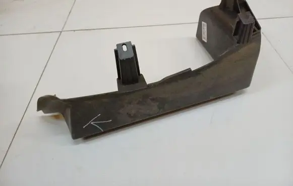 Volkswagen Polo IV 9N3 Other interior part 6Q6867761F