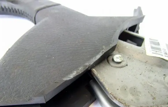 Handbrake/parking brake lever assembly