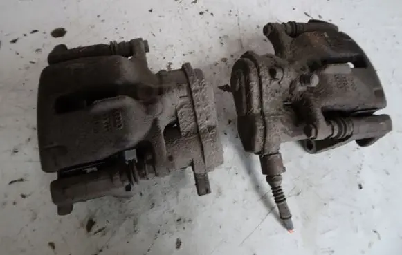 Renault Trafic III (X82) Rear brake caliper