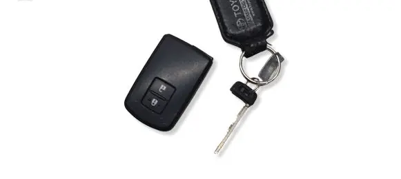 Toyota Yaris Ignition key/card 899040D130