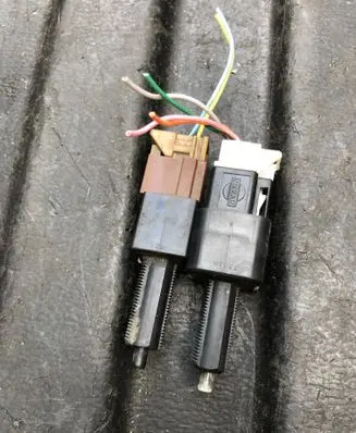 Infiniti FX Brake pedal sensor switch 3304