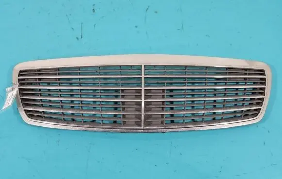 Mercedes-Benz E W211 Front bumper upper radiator grill A2118800283 IMPRK1384417
