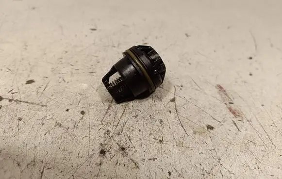 Mercedes-Benz SLK R172 Oil temperature sensor A2741800079