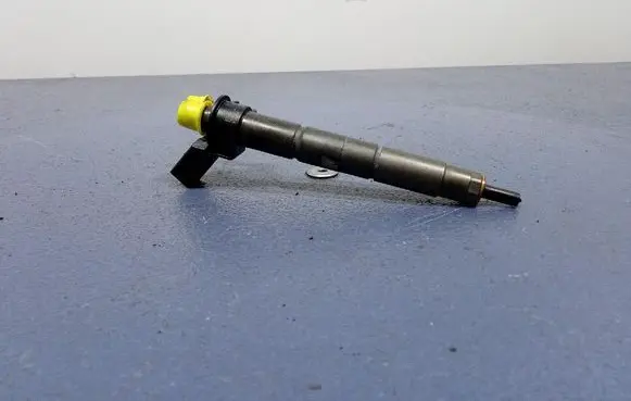 BMW X5 E53 Fuel injector 8571563