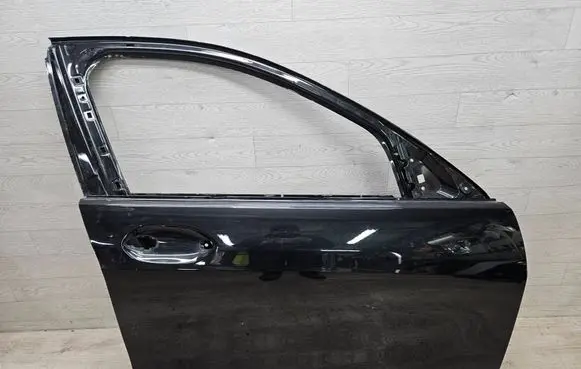 BMW 1 F40 Front door 8737060