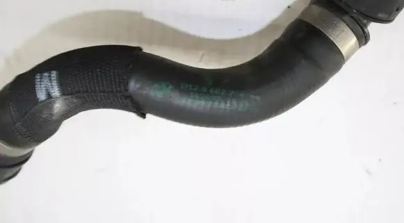 BMW 7 G11 G12 Engine coolant pipe/hose 17128602734