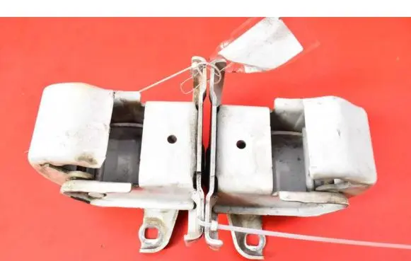 Renault Trafic I Tailgate/trunk/boot hinge