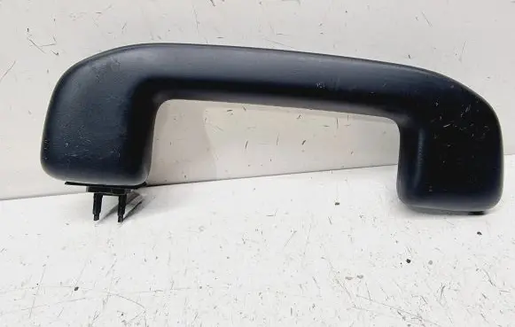 Toyota C-HR I A set of handles for the ceiling 74611H7040 7461047040C2